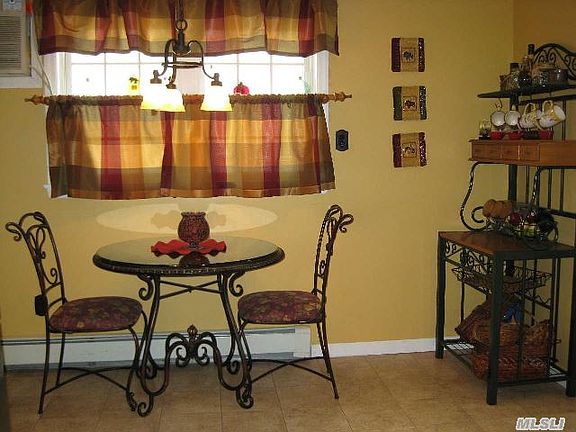 5th image of 2634 Beltagh Ave