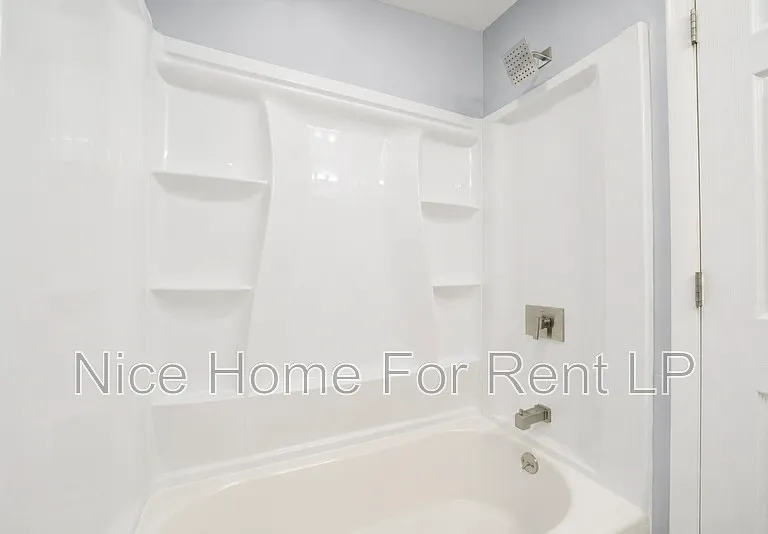 2602 N Jefferson St #B29 — Photo 7