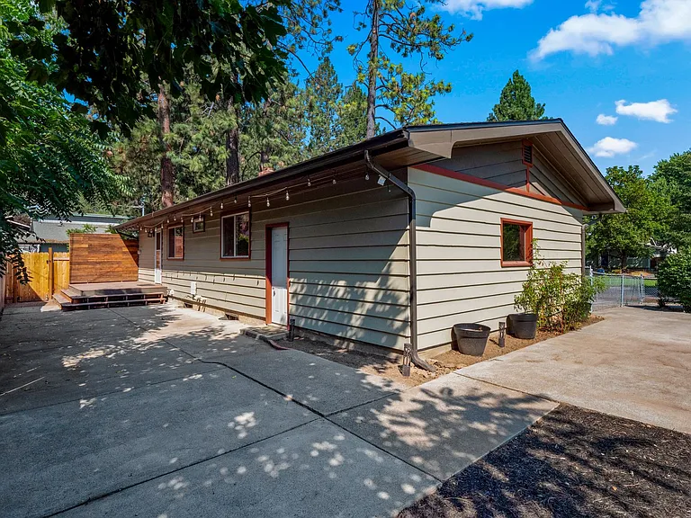 3104 E 35th Ave — Photo 30