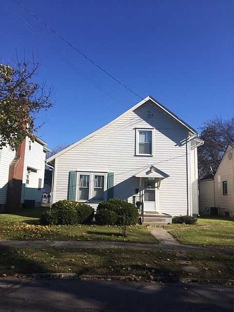 1st image of 232 S Grand Ave