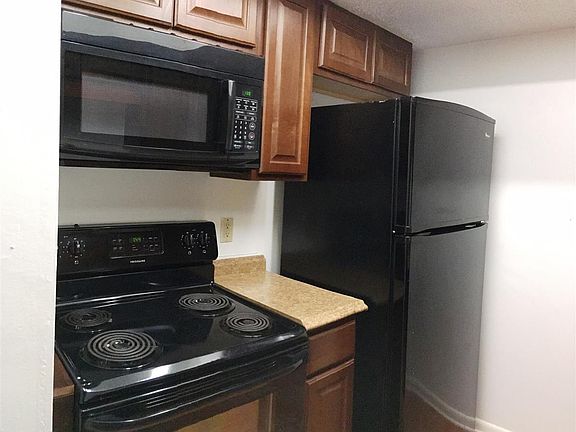3rd image of 4439 NW 41st Pl