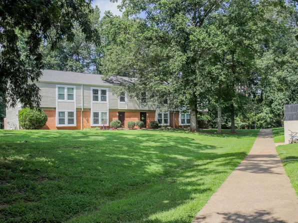 2730 Gatewood Cir, Charlottesville, VA 22911