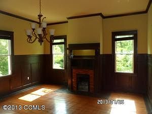 4th image of 712 Bridges St