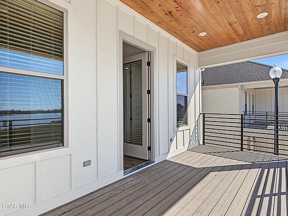 2nd image of 116 Breezeway