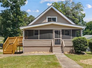1203 Andersonville Rd, Townville, SC 29689