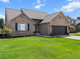 25820 Lord Dr, Chesterfield, MI 48051