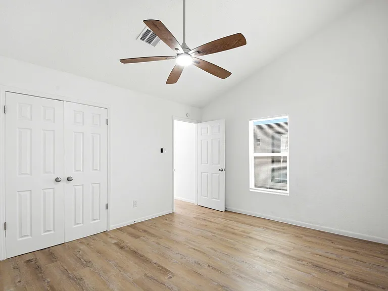 19407 Enchantford Ct — Photo 35