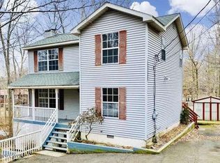 1025 Deer Valley Rd, Lake Ariel, PA 18436