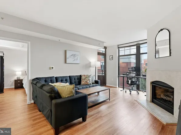 1021 N Garfield St APT 531, Arlington, VA 22201