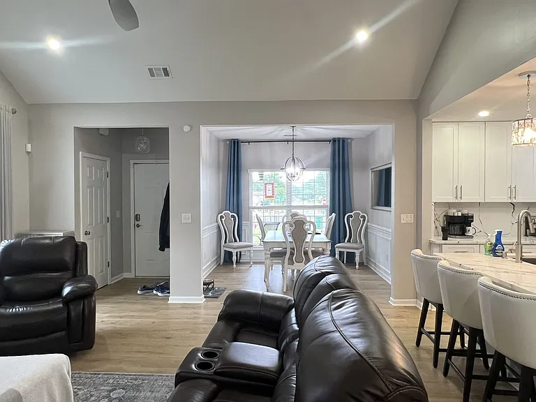 519 Clover Trl — Photo 6