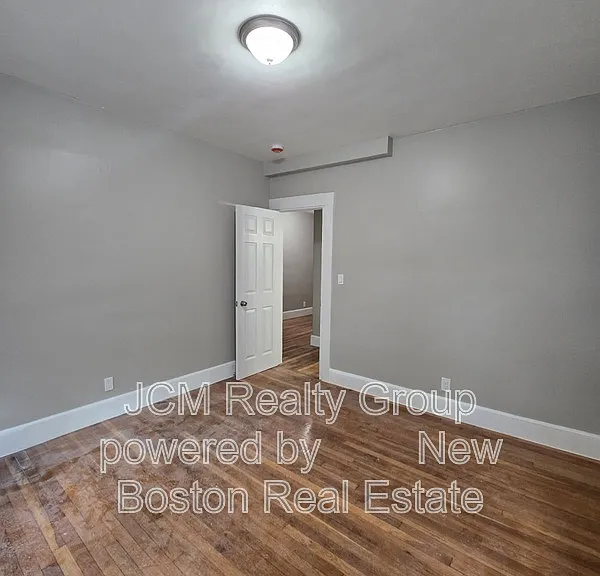 196 Washington St — Photo 13