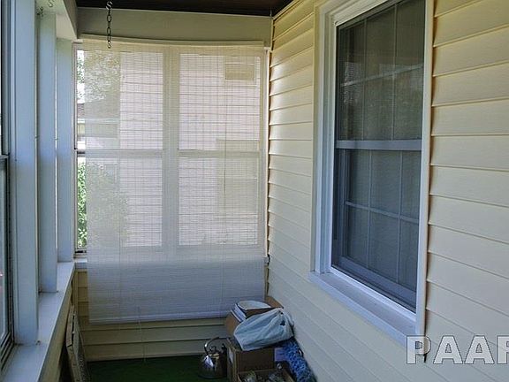 3rd image of 214 W Garfield Ave