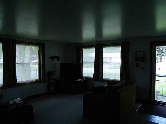 3rd image of 1050 Donald Dr