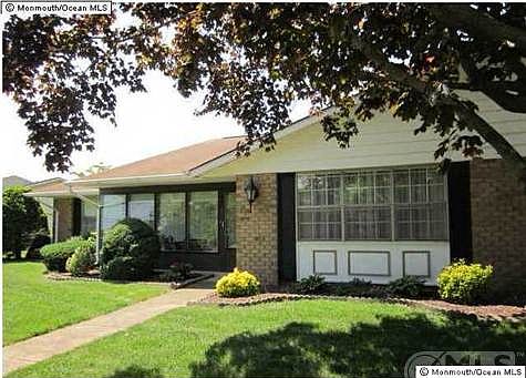 1st image of 98A Buckingham Dr