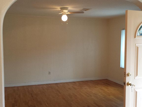 5th image of 449 S Buena Vista Ave