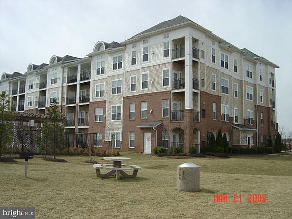 2nd image of 3820 Lightfoot St Unit 117