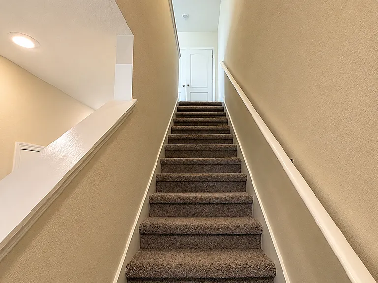 1470 Isleta Loop — Photo 10