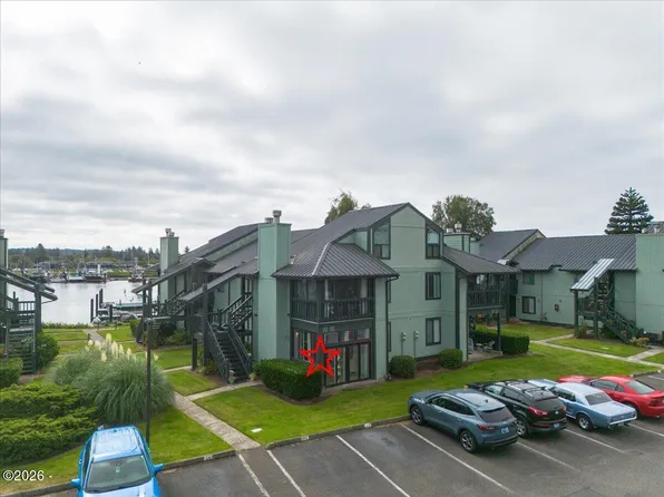 320 NE Skipanon Dr, Warrenton, OR 97146