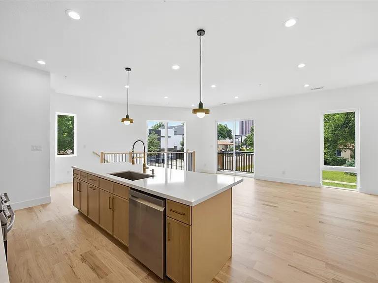4605 Belmont Ave #A2 — Photo 21