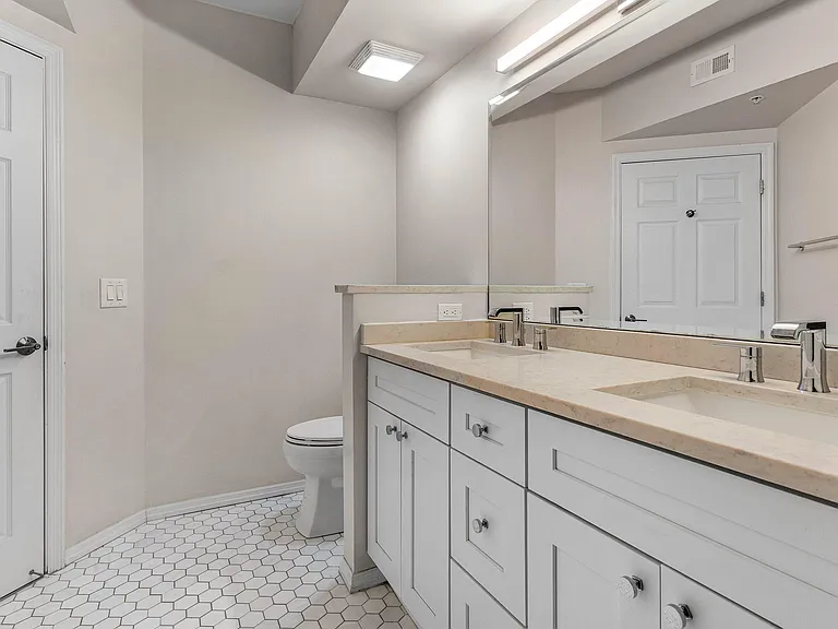 1210 Tuscany Way — Photo 16