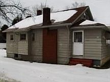 1st image of 904 E Dewey Ave