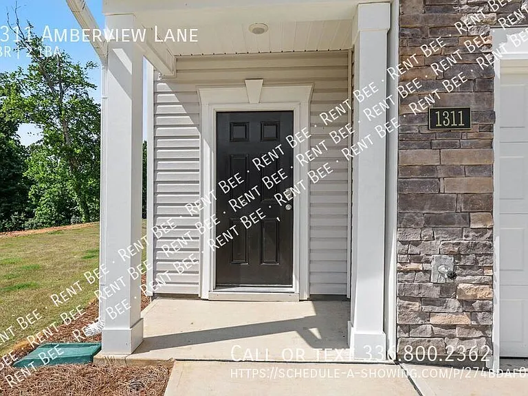 1311 Amberview Ln — Photo 5