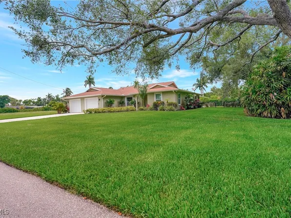 787 Overriver Dr, North Fort Myers, FL 33903