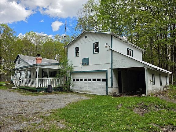 2nd image of 2880 Powell Rd