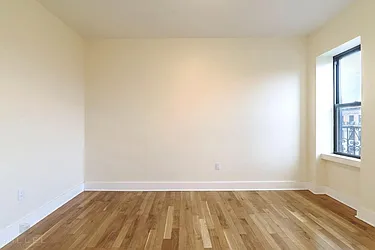 Rented by Hillel Realty Group