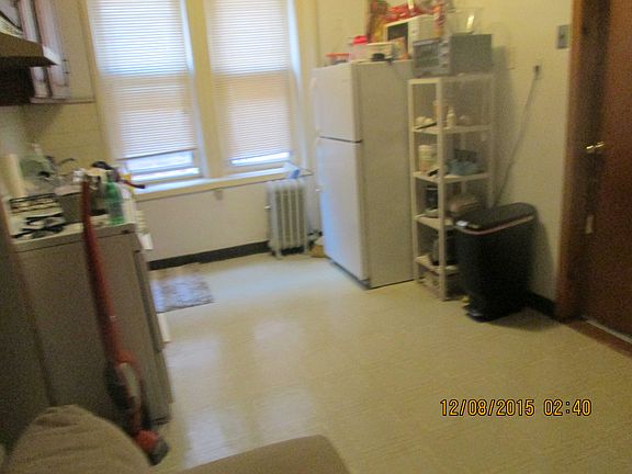 2nd image of 2267 26th St #2A