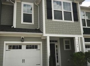 104 Hundred Oaks Ln, Holly Springs, NC 27540