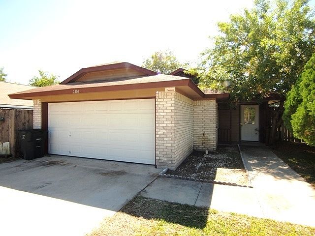 1st image of 2106 Cimmaron Dr
