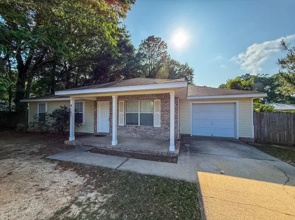 4167 Bell Ln, Pace, FL 32571