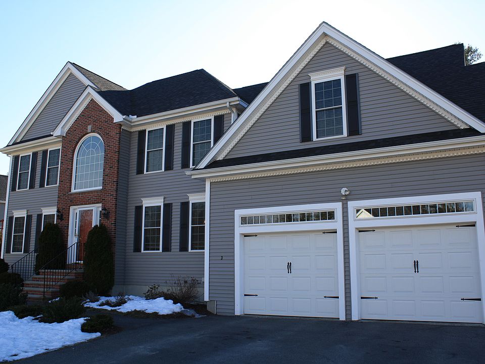 1st image of 3 Essex Ct