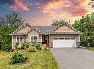 38 Coulter Cres, Oakfield, NS B2T 0N4