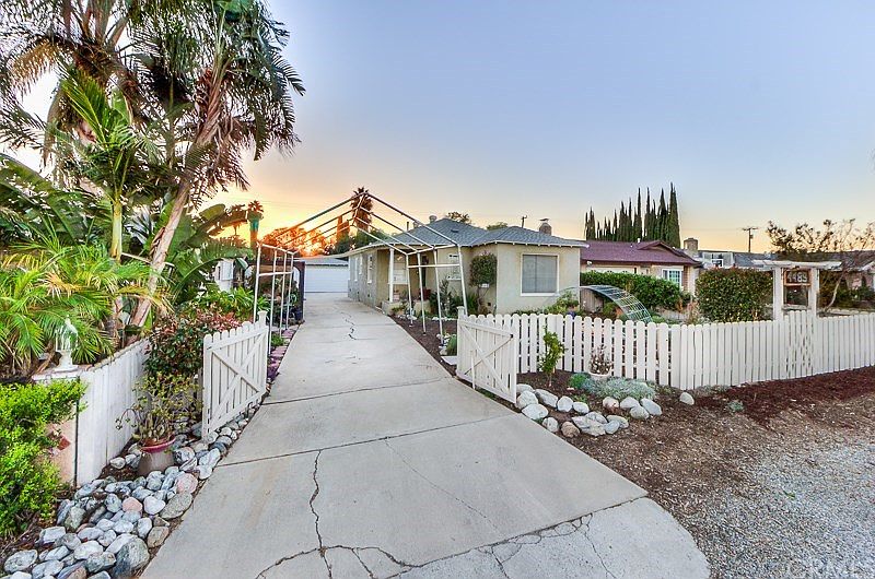 1st image of 4489 Los Serranos Blvd