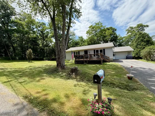 39 Young Avenue, Fort Johnson, NY 12070