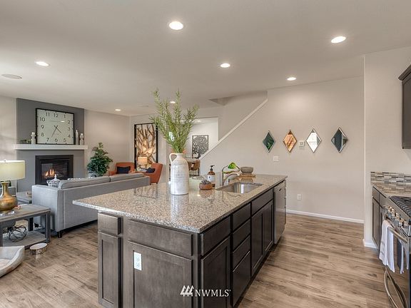 2nd image of 6807 Oleander Street NE #293