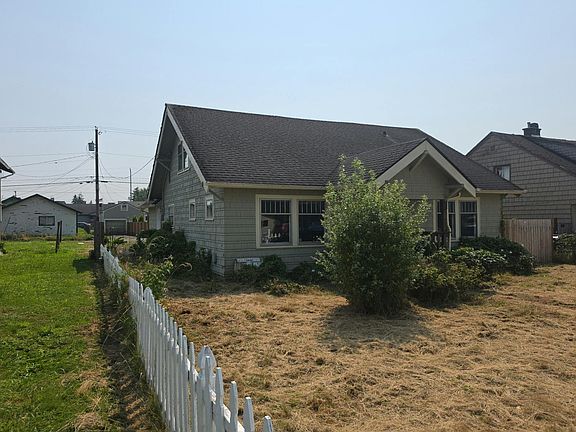 3rd image of 2315 Sumner Ave