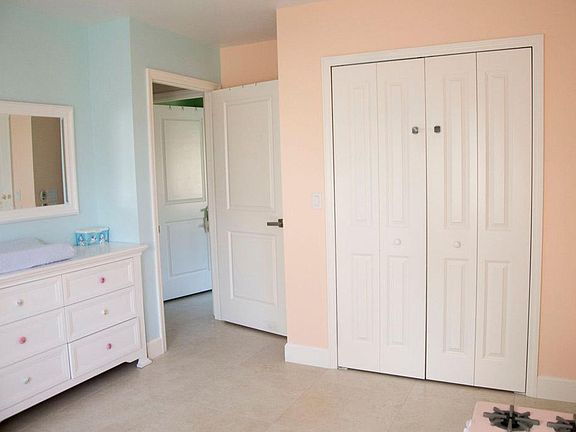 4th image of 2955 Melaleuca Dr