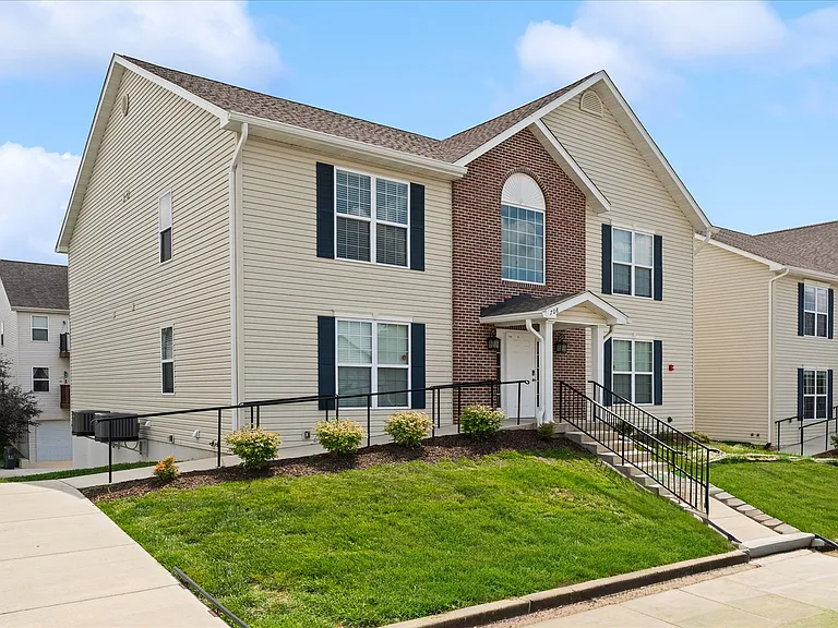 708 Harbor Woods Dr #C — Photo 20
