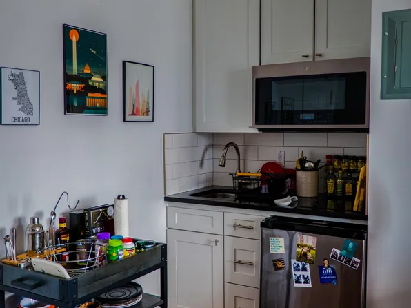 5 Tudor City Place image 4 of 14