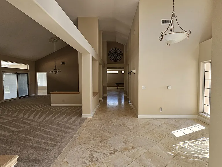 2123 Bennington Ct — Photo 5