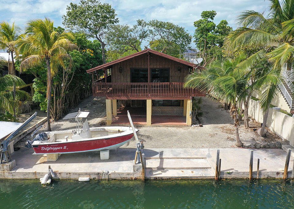 1st image of 128 Plantation Dr