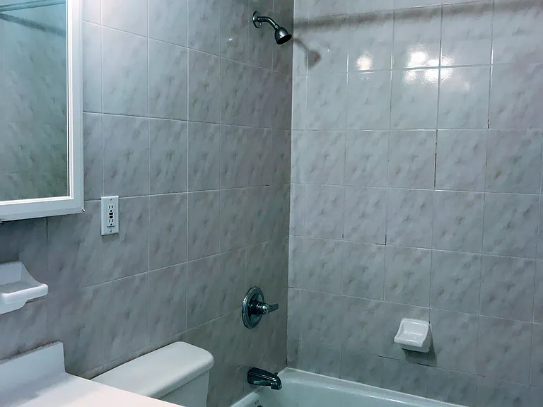 116 Calyer St #6 — Photo 8