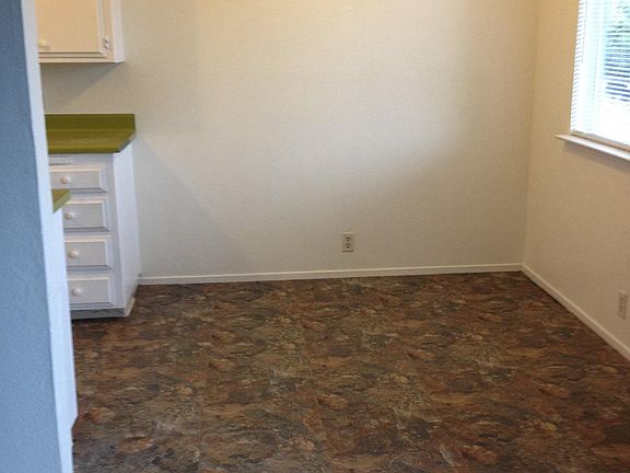 4th image of 1136 Arthur St APT 3