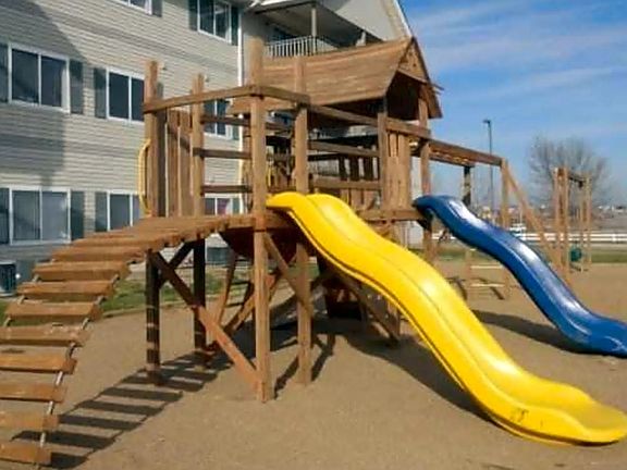 2nd image of 860 Riverview Dr #E3b9f71fc