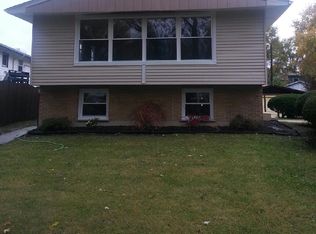 16942 Briargate Dr, Country Club Hills, IL