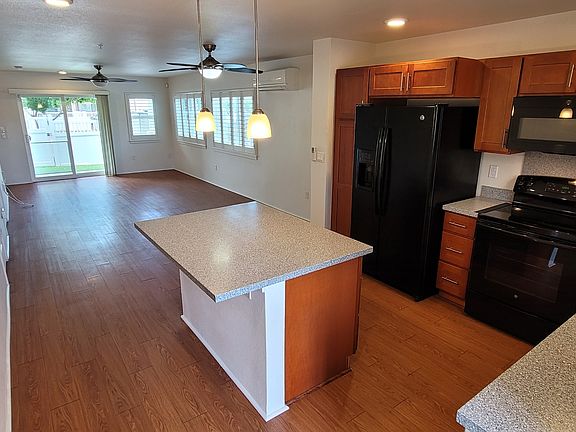 3rd image of 840 Kakala St #705-1