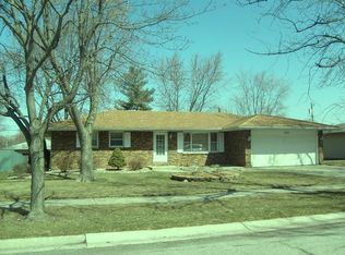 1614 W 95th Ave, Crown Point, IN 46307